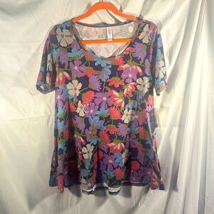 🌹LuLaRoe 🌺 Floral Classic Tee xs pink purple pattern overlay flowy summer